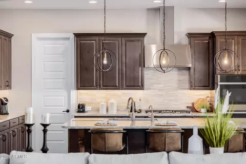 Kitchen - 2072 E Blackhawk Ct, Gilbert, AZ 85298 photo 7 of 7