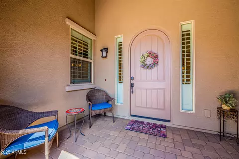 Exterior - 2072 E Blackhawk Ct, Gilbert, AZ 85298 photo 4 of 16
