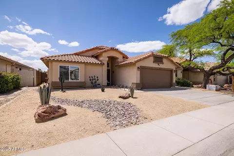 Exterior - 4529 E Thistle Landing Dr, Phoenix, AZ 85044 photo 2 of 7