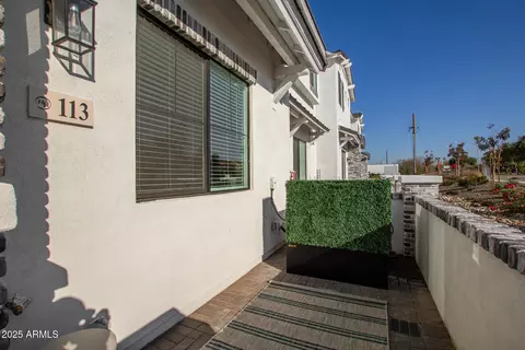 Exterior - 669 E Scenic St, Apache Junction, AZ 85119 photo 4 of 5