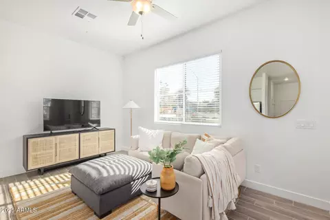 Living - 669 E Scenic St, Apache Junction, AZ 85119 photo 1 of 2