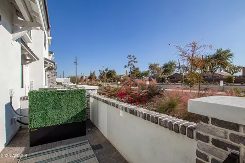 Exterior - 669 E Scenic St, Apache Junction, AZ 85119 photo 5 of 5