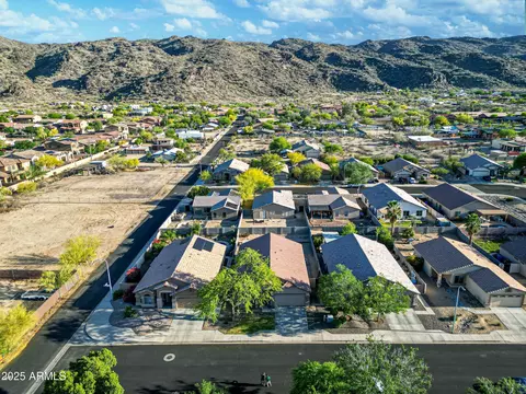View/Area - 2021 E Caldwell St, Phoenix, AZ 85042 photo 1 of 3