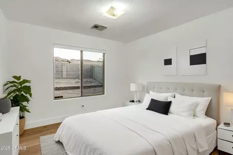 Bedroom - 2021 E Caldwell St, Phoenix, AZ 85042 photo 2 of 3