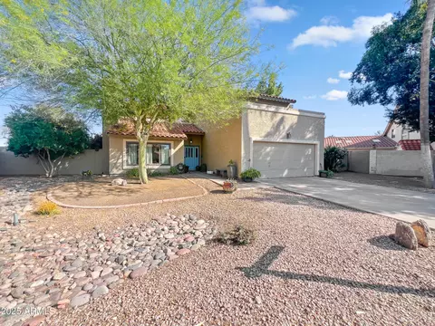 1987 E Los Arboles Dr E, Tempe, AZ 85284