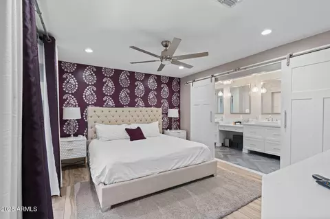 Bedroom - 2885 E North Ln, Phoenix, AZ 85028 photo 1 of 8