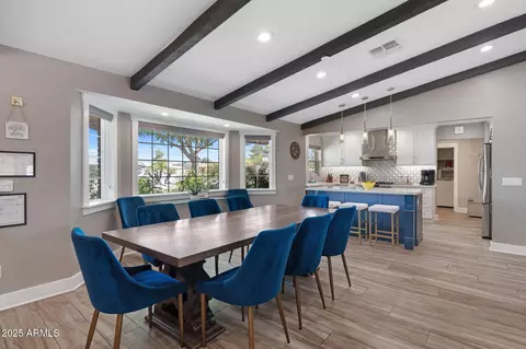 Dining - 2885 E North Ln, Phoenix, AZ 85028 photo 3 of 3