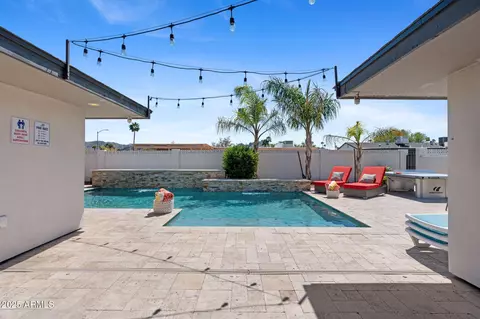 Exterior - 2885 E North Ln, Phoenix, AZ 85028 photo 4 of 12