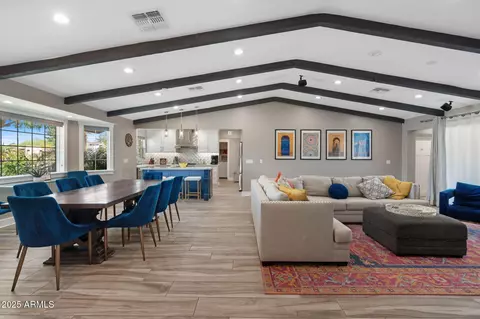 Dining - 2885 E North Ln, Phoenix, AZ 85028 photo 2 of 3