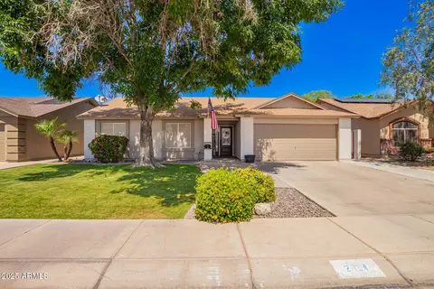 2064 E Devon Rd, Gilbert, AZ 85296