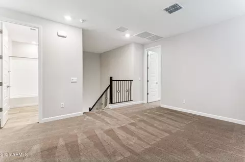 Entry Way - 5828 E Covey Ln, Phoenix, AZ 85054 photo 2 of 6