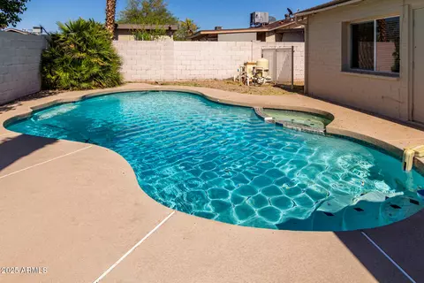3828 W Crocus Dr, Phoenix, AZ 85053 photo 31