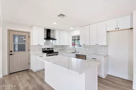 Kitchen - 5452 E University Dr, Mesa, AZ 85205 photo 4 of 4