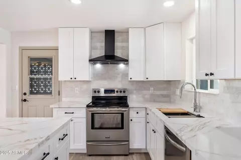 Kitchen - 5452 E University Dr, Mesa, AZ 85205 photo 1 of 4