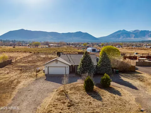 8280 N Lookout View Trl, Flagstaff, AZ 86004