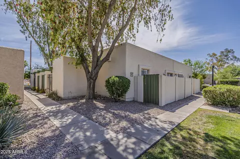 536 S Evergreen Rd, Tempe, AZ 85288