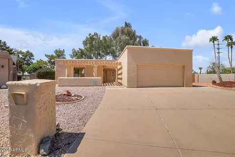 9422 E Minnesota Ave, Sun Lakes, AZ 85248