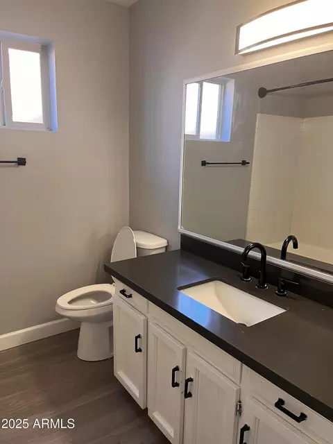 Bath - 2130 W Devonshire St, Mesa, AZ 85201 photo 3 of 3
