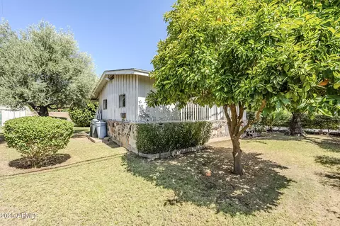 Exterior - 1945 E Solano Dr, Phoenix, AZ 85016 photo 8 of 10