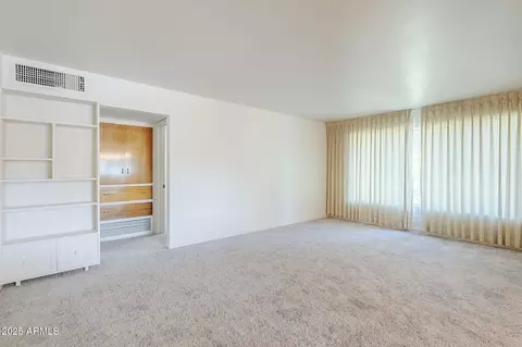 Living - 1945 E Solano Dr, Phoenix, AZ 85016 photo 2 of 6
