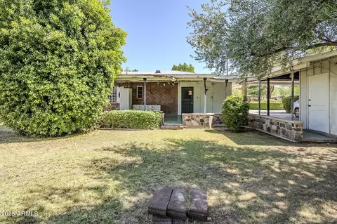 Exterior - 1945 E Solano Dr, Phoenix, AZ 85016 photo 7 of 10