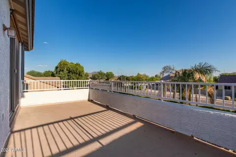 Exterior - 2977 E County Down Dr, Chandler, AZ 85249 photo 16 of 32