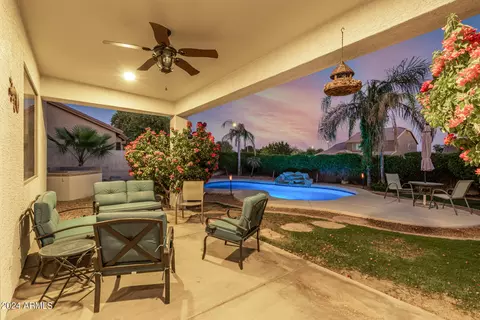 Exterior - 2977 E County Down Dr, Chandler, AZ 85249 photo 11 of 32
