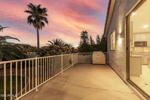 Exterior - 2977 E County Down Dr, Chandler, AZ 85249 photo 8 of 32