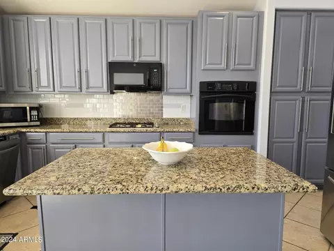 Kitchen - 2977 E County Down Dr, Chandler, AZ 85249 photo 4 of 5