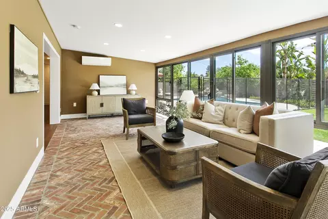 613 E Vista Ave, Phoenix, AZ 85020 photo 6