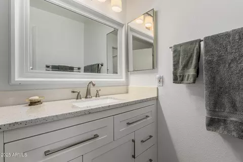 Bath - 7849 E Flossmoor Ave, Mesa, AZ 85208 photo 1 of 2