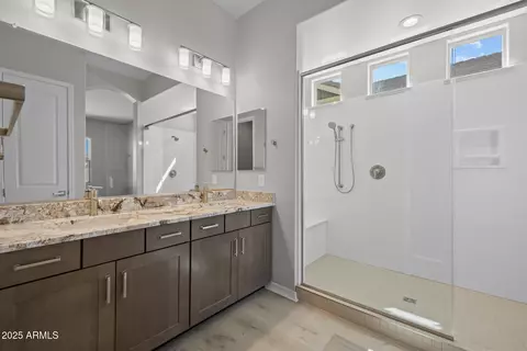 Bath - 4320 E Bernice St, Gilbert, AZ 85295 photo 1 of 5