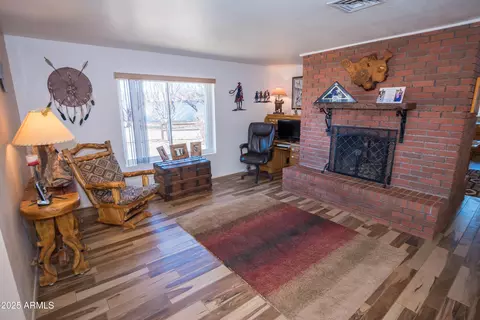 Living - 8144 E Dakota Rd, Hereford, AZ 85615 photo 3 of 4