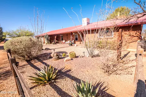 Exterior - 8144 E Dakota Rd, Hereford, AZ 85615 photo 1 of 19