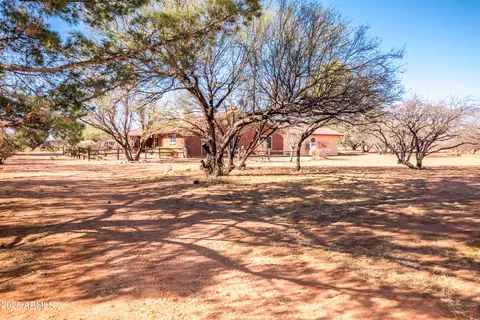 Exterior - 8144 E Dakota Rd, Hereford, AZ 85615 photo 17 of 19