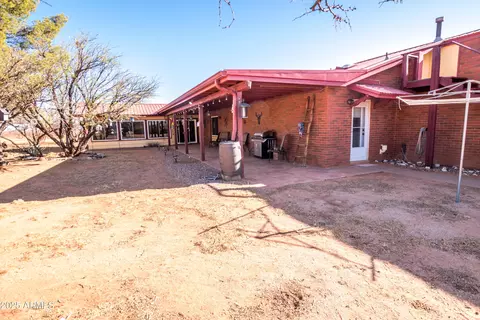 Exterior - 8144 E Dakota Rd, Hereford, AZ 85615 photo 13 of 19