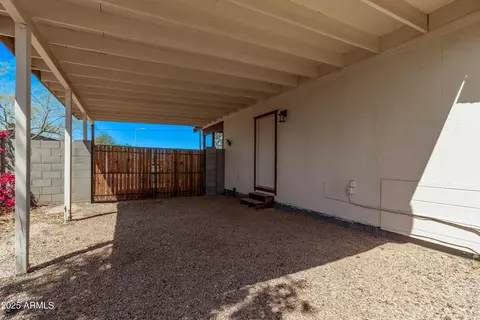 Exterior - 115 S Stardust Ln, Apache Junction, AZ 85120 photo 7 of 10