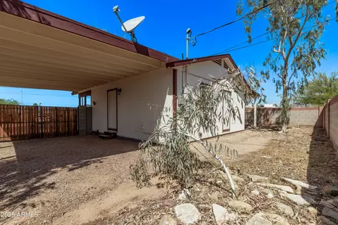 Exterior - 115 S Stardust Ln, Apache Junction, AZ 85120 photo 8 of 10