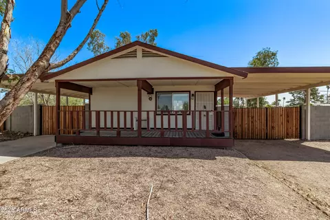 Exterior - 115 S Stardust Ln, Apache Junction, AZ 85120 photo 2 of 10