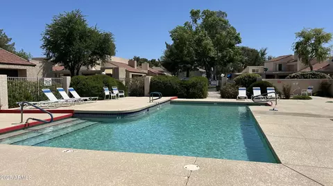 10 E Betty Elyse Ln, Phoenix, AZ 85022 photo 11