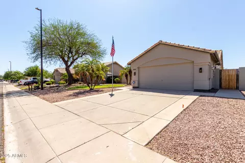 2245 E Sherri Dr, Gilbert, AZ 85296 photo 3