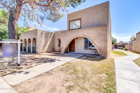 2123 Ellis Dr, Tempe, AZ 85282
