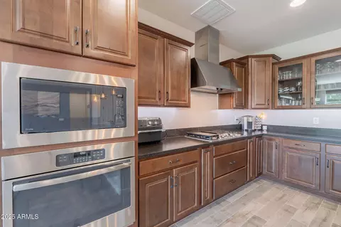 Kitchen - 3871 E Harrison St, Gilbert, AZ 85295 photo 4 of 5