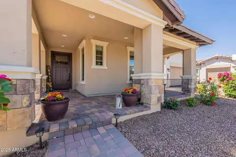 Exterior - 3871 E Harrison St, Gilbert, AZ 85295 photo 4 of 15