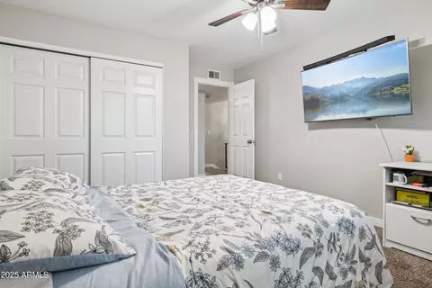Bedroom - 4642 N 19th Ave, Phoenix, AZ 85015 photo 4 of 5