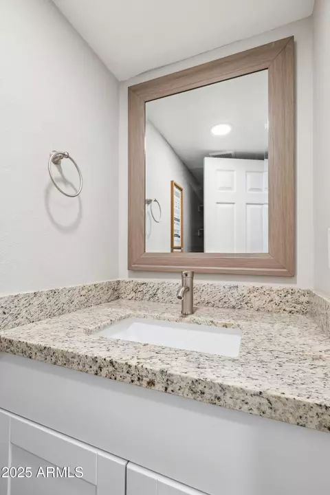 Bath - 4642 N 19th Ave, Phoenix, AZ 85015 photo 1 of 3