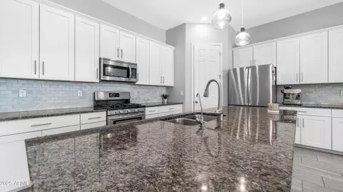 1104 E Tekoa Ave, Gilbert, AZ 85298 photo 11