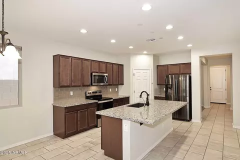 Kitchen - 10065 E Tiger Lily Ave, Mesa, AZ 85212 photo 1 of 4