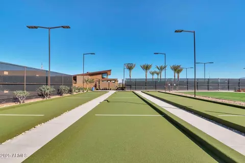 View/Area - 10065 E Tiger Lily Ave, Mesa, AZ 85212 photo 5 of 9