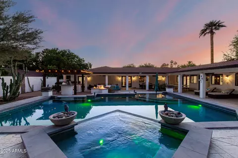 Exterior - 8031 N 12th Ave, Phoenix, AZ 85021 photo 14 of 18